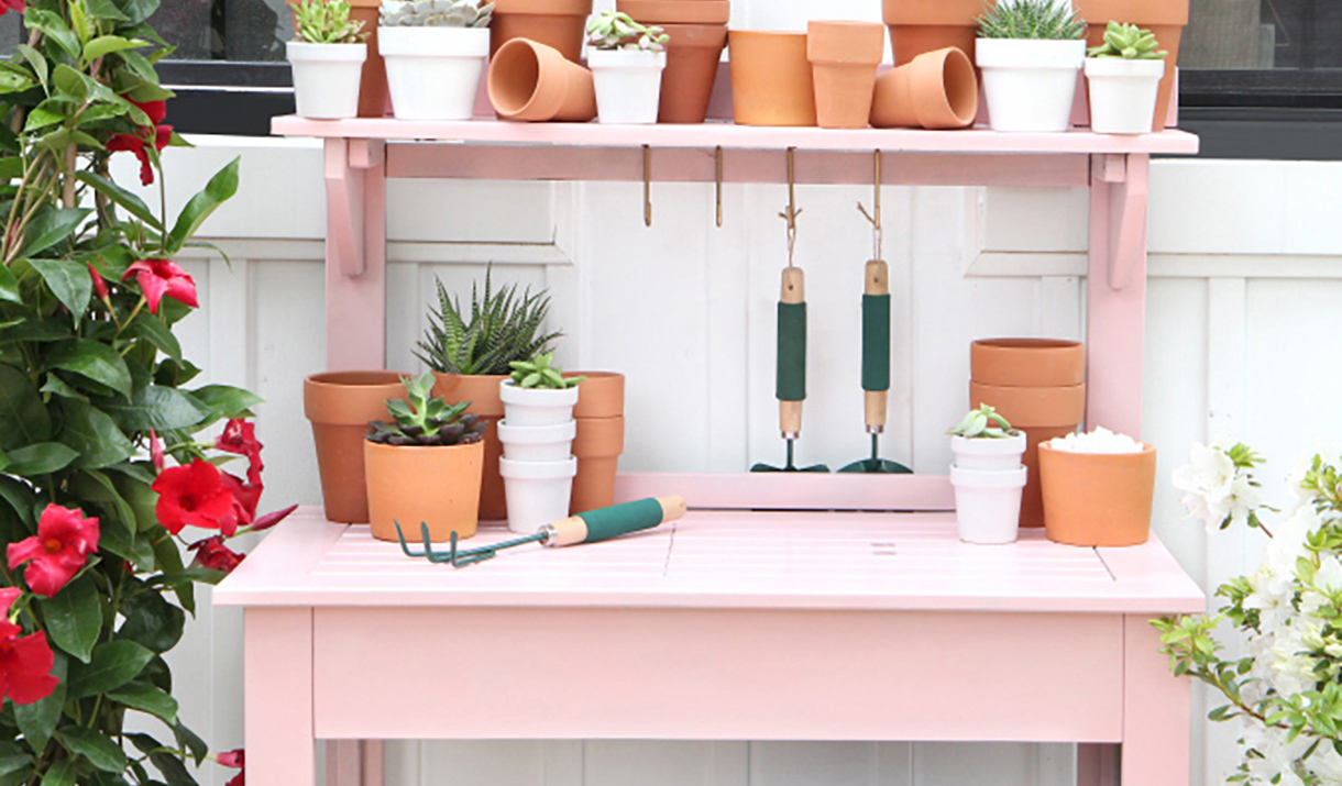 potting station