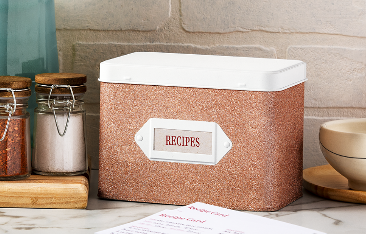 recipe box finished in Krylon Glitter Blast paint